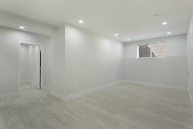 Main picture of California St