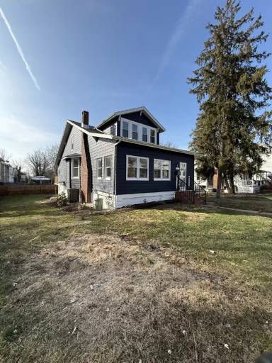 Main picture of 3105 Batavia Ave