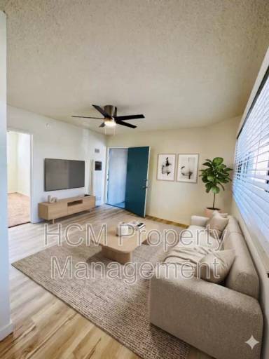 Main picture of 10300 National Blvd