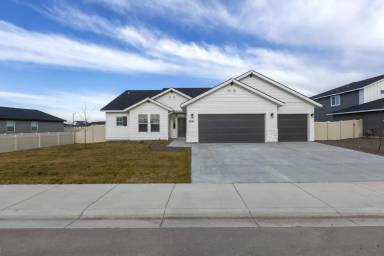 Main picture of 5001 W Sands Basin Dr