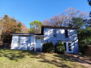 Main picture of 3012 Sunset St