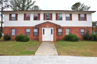 Main picture of 103 Ravenwood Dr