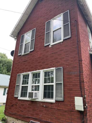 Main picture of 418 Spring St