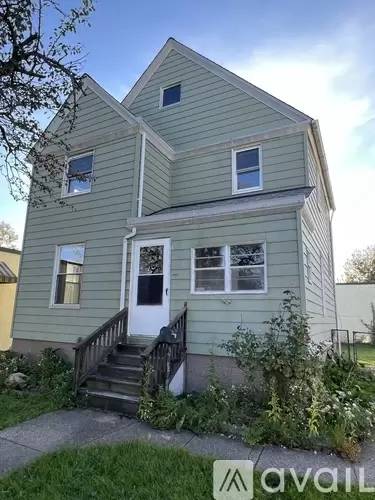 Main picture of 5462 State Rd