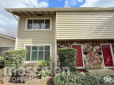 Main picture of 8303 La Riviera Dr