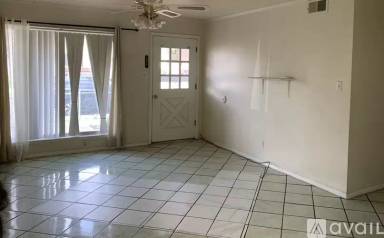 Main picture of 1365 Zephyr Way