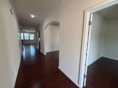 Main picture of 137 Sequoia St