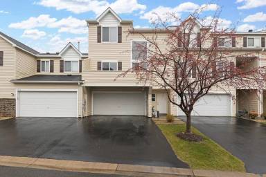 Main picture of 6824 Meadow Grass Ln S