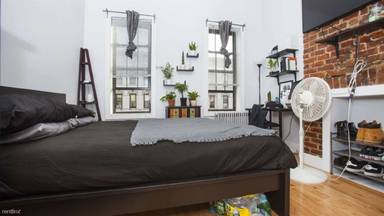 Main picture of 287 Irving Ave