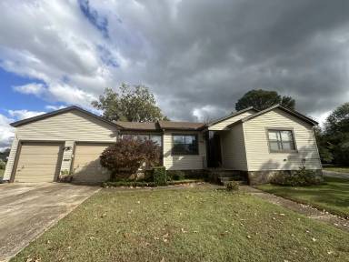 Main picture of 800 N 41st St