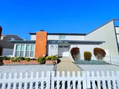 Main picture of 1107 Opal Street - D