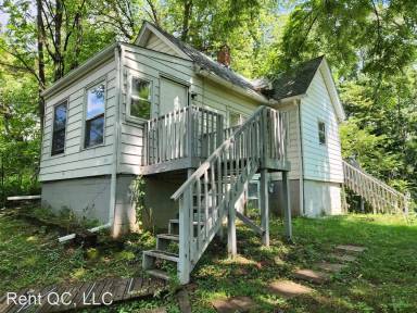 Main picture of 1831 Christie St