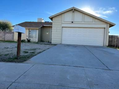 Main picture of 6842 S 42nd Pl