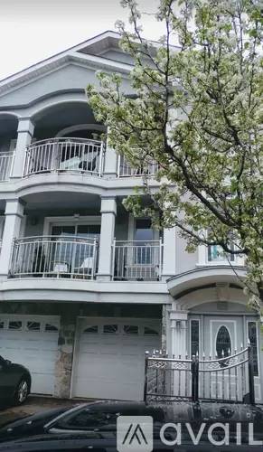 Main picture of 105 Nelson Ave