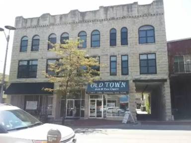 Main picture of 20 E Cass St