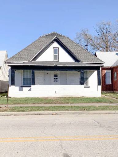 Main picture of 1526 8th Ave