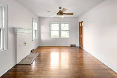 Main picture of 39 Adams St