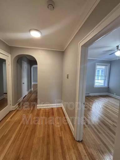 Main picture of 8348 S Maryland Ave