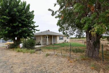 Main picture of 23482 County Road 89
