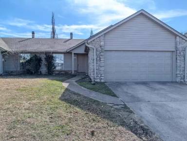 Main picture of 12524 E 39th Pl