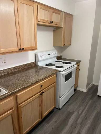 Main picture of 36 Southwoods Ave