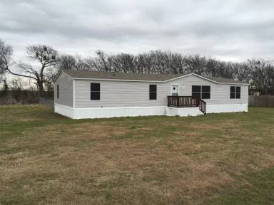 Main picture of 215 Corral Rd