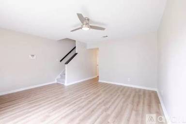 Main picture of 62 Sparger Springs Ln