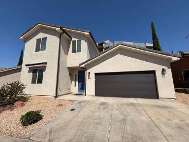 Main picture of 840 N Twin Lakes Dr