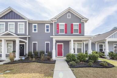 Main picture of 112 Wheel Wright St