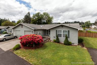 Main picture of 343 N Vernonia Rd