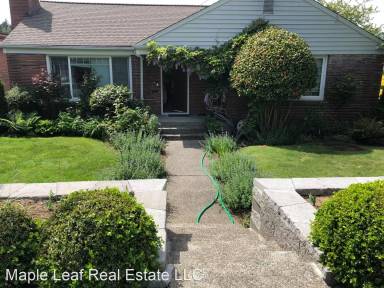 Main picture of 3415 32nd Ave W