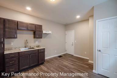 Main picture of 39 Madison St