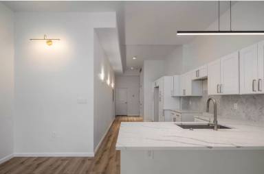 Main picture of 3250 Lorain Ave