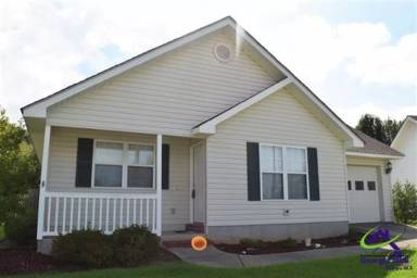 Main picture of 219 Deer Track Ct