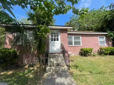 Main picture of 1588 Hamilton St