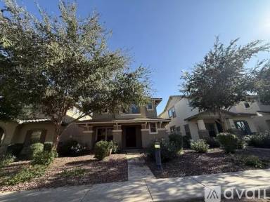 Main picture of 942 S Deerfield Ln
