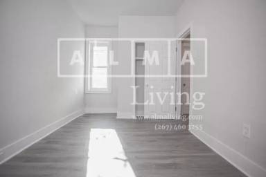 Main picture of 3028 Fontain St