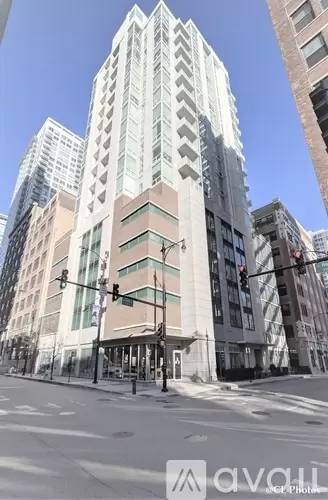 Main picture of 170 W Polk St