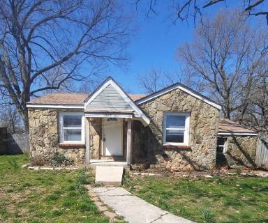 Main picture of 1929 S Scenic Ave