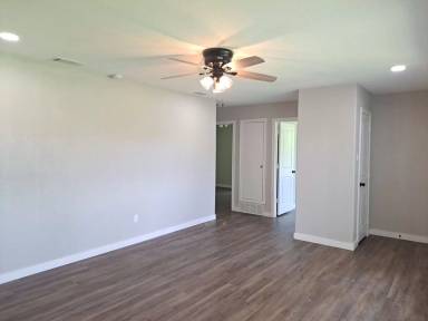 Main picture of 51013 Raleigh Cir