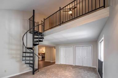 Main picture of 511 Main St