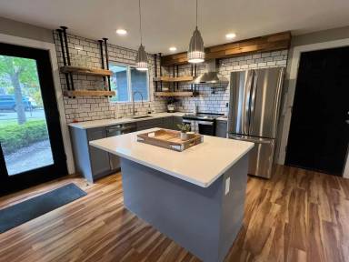 Main picture of 1418 SE Chapman Ave