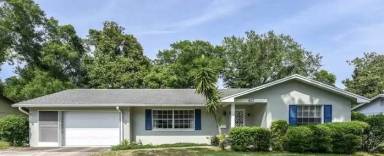 Main picture of 827 Lindenwood Cir W