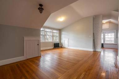 Main picture of 8 Glendale Ave