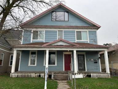 Main picture of 2414 W Broadway Ave