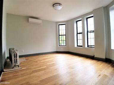 Main picture of 1024 Halsey St