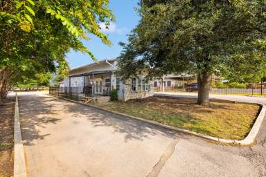 Main picture of 159 Star Ln