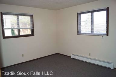 Main picture of Tzadik Sioux Falls I