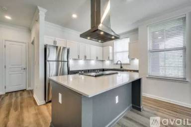Main picture of 10710 Frisco St