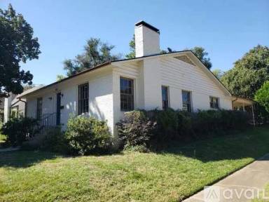 Main picture of 1521 S Wall Ave